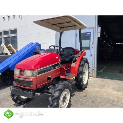 Traktor Mitsubishi MT205D 4x4 do ogrodu i sadu | Traktor 20KM