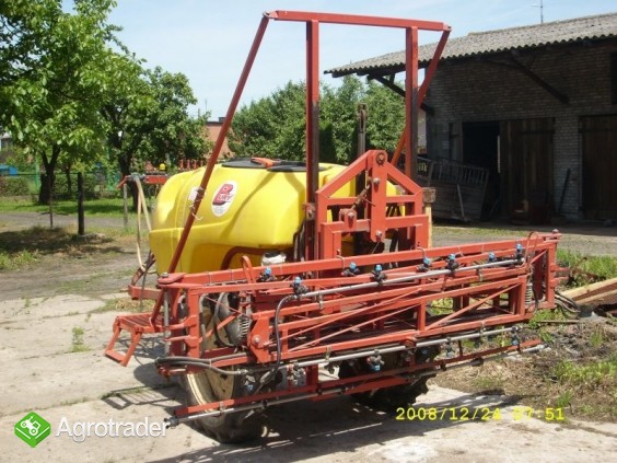 Sprzedam opryskiwacz 1000l.