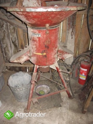 Sprzedam śrrutownik bijakowy - Bąk.